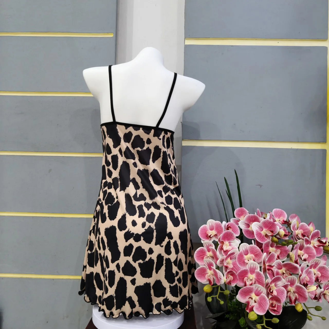 New Womens Leopard Print Mini Dress Spaghetti Strap Lettuce Hem Silky Cami Slip Nightgown Sexy Y2K Summer Fashion Chic Tan Black