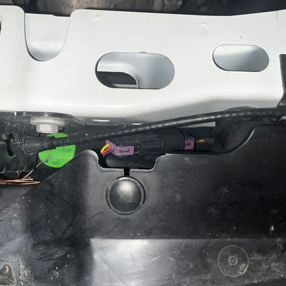 Рисунок 2 - Кнопка включения и остановки двигателя