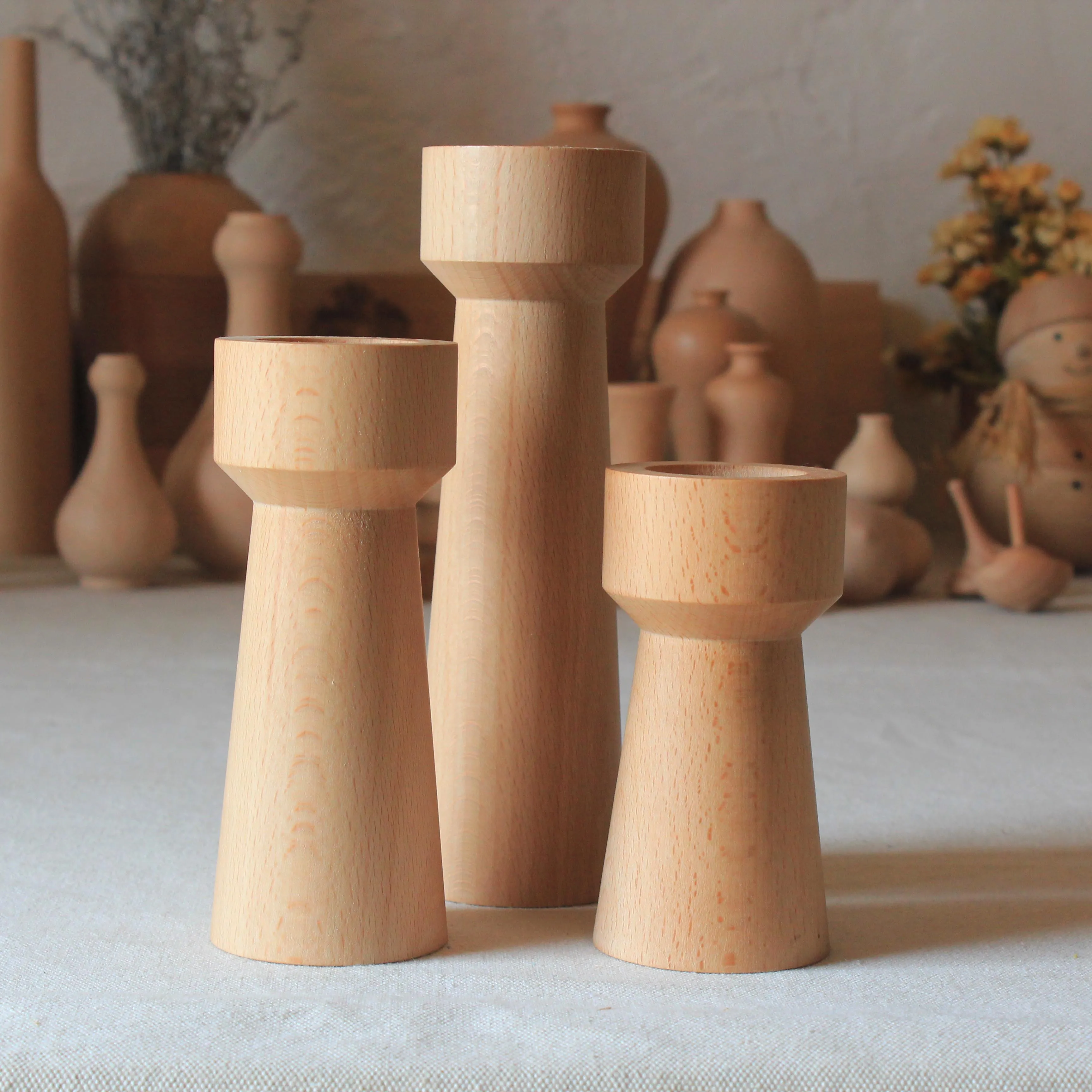

Solid wood candlestick simple home decoration romantic candlelight dinner wooden candlestick lacquer lignin embryo