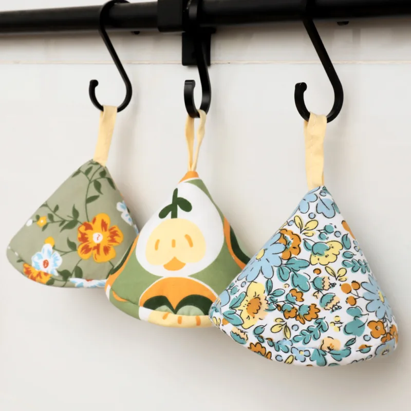 Cloth Cotton Quilted Triangle Pot Hat Anti-Scalding Heat Insulation Pot Hat Cover Kitchen Casserole Iron Handle Gloves