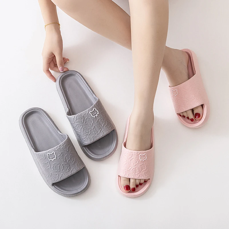 

Summer Slippers Thick Platform Sandals Women Summer Home Slippers Indoor Mute Soft-soled Flip Flops Couple Non-slip Slipper 2024