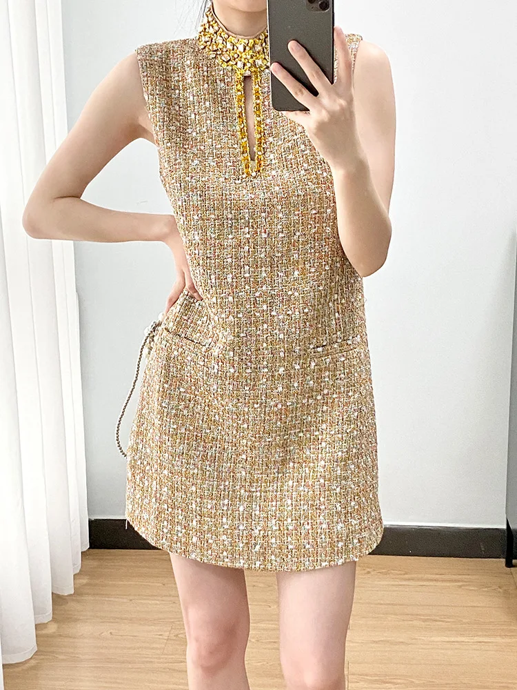 Elegant Tweed Beaded Stand Vest Dress Fashion Gold Hollowed Out Sleeveless Short Dresses Women 2025 New Spring Summer A8299