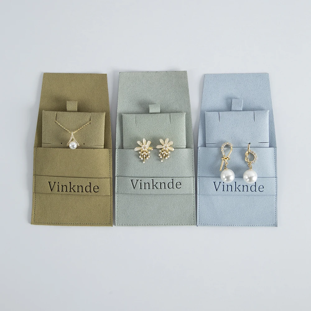 50er-Set Schmuckbeutel aus Mikrofaser mit Einlage, Karte, individuellem Logo, Wildleder-Umschlagklappe, Geschenktaschen für Halsketten, Ohrringe, Armbänder – Detail 3