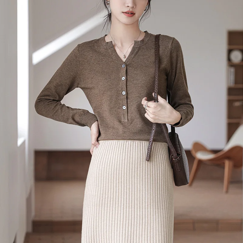 

Woman's Knit Sweaters Half Sleeve Botton Front Knitted Pullover Sweater V-neck Plain Top Women Casual Soft Outfit Female Clothes