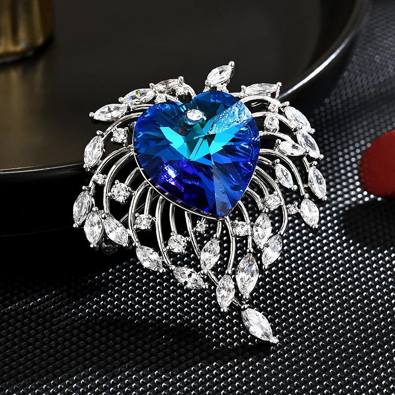 

High-grade Luxury Exquisite Blue Heart Brooch Light Luxury High-grade Creativity Corsage Dress Suit Accessories Wedding Jewelry