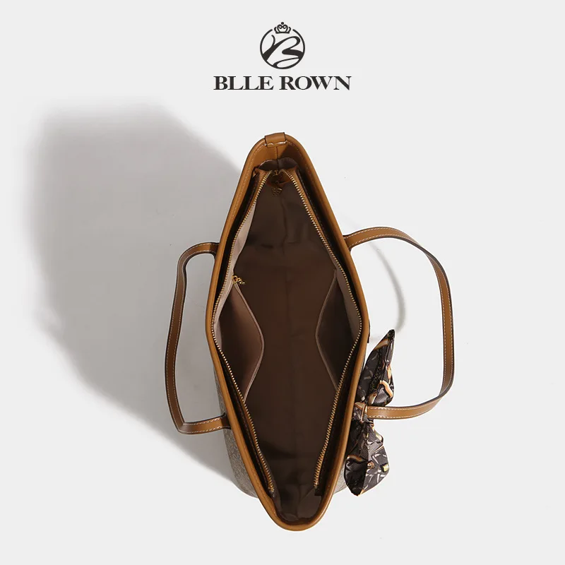 تصميمان جديدان لحقائب يد نسائية ، تتميزان بتعدد ال...