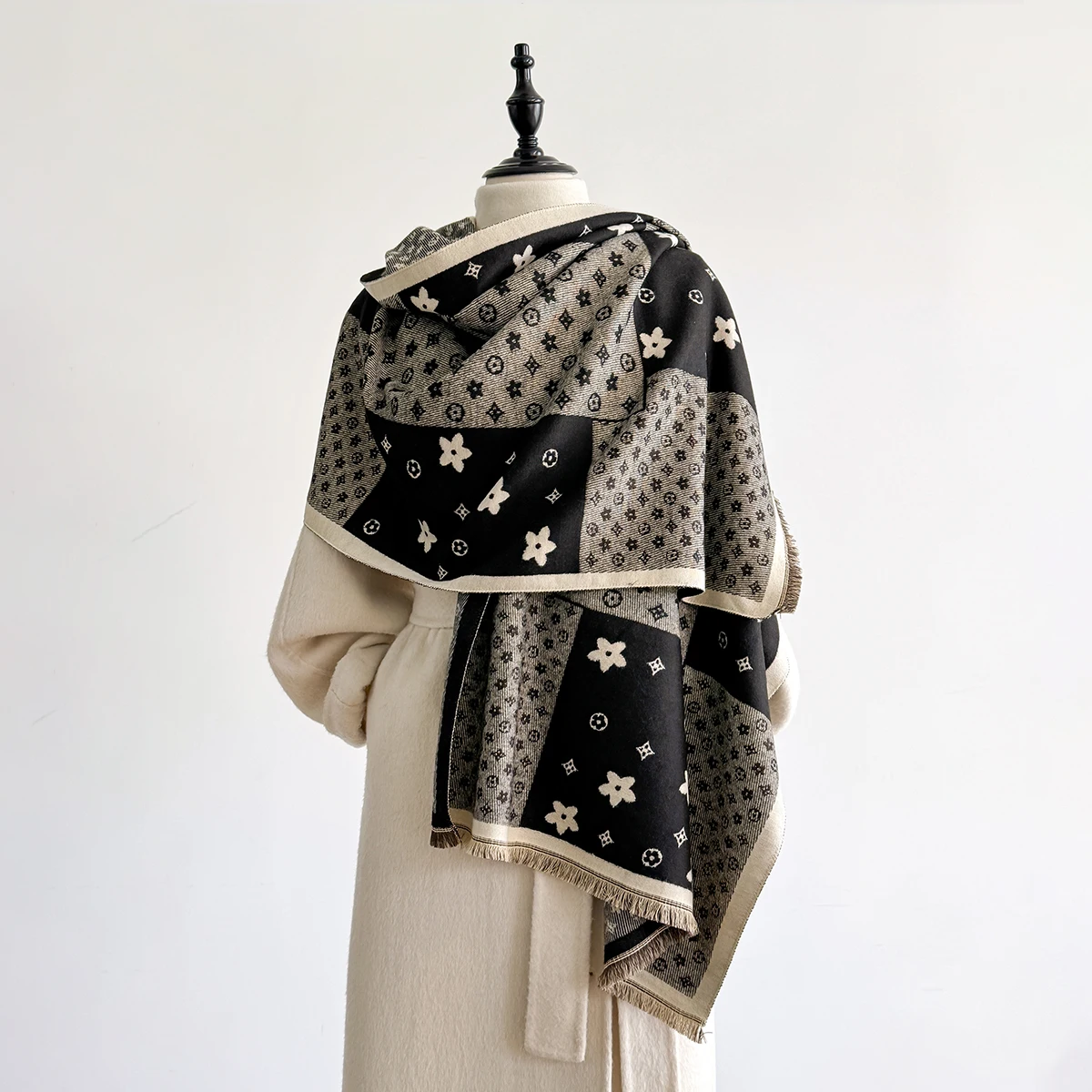 New Elegance Houndstooth Print Scarf Soft Warm Fringe Pashmina Jacquard Shawl Autumn and Winter Coldproof Windproof Blanket