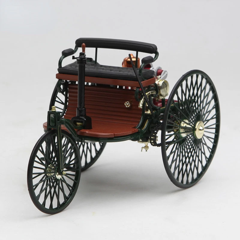 

1:18 1886 Mercedes Benz Patent Motorwagen No.1 alloy car model simulation Classic car tricycle Toy Ornaments Gifts Collection