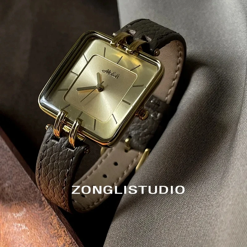 2025 Mode Vrouwen Horloge Grote Vierkante Wijzerplaat Dunne Lederen Band Dames Horloge Elegante Quartz Meisjes Horloges Casual R