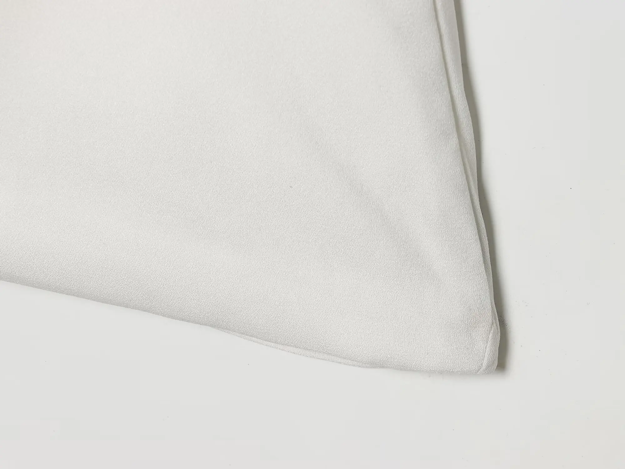 Travel-ready top in a packable bag