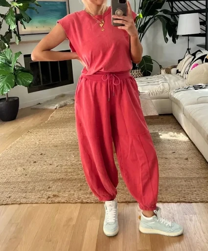 New Casual Jumpsuit 2023 Summer Temperament Fashion Sleeveless Casual Pocket Solid Elastic Waist Open Back Jumpsuit for Women