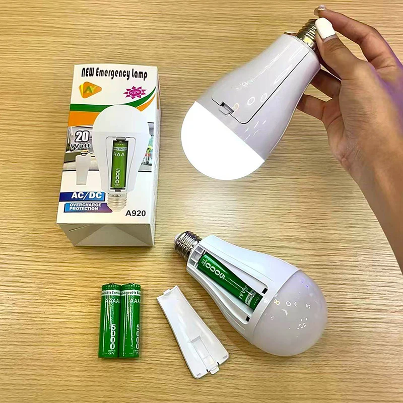 새로운 깜박임 없는 LED 전구 조명 휴대용 20w 분리형 듀얼 배터리 비상 전구 가족 캠핑 전구 정전 비상용