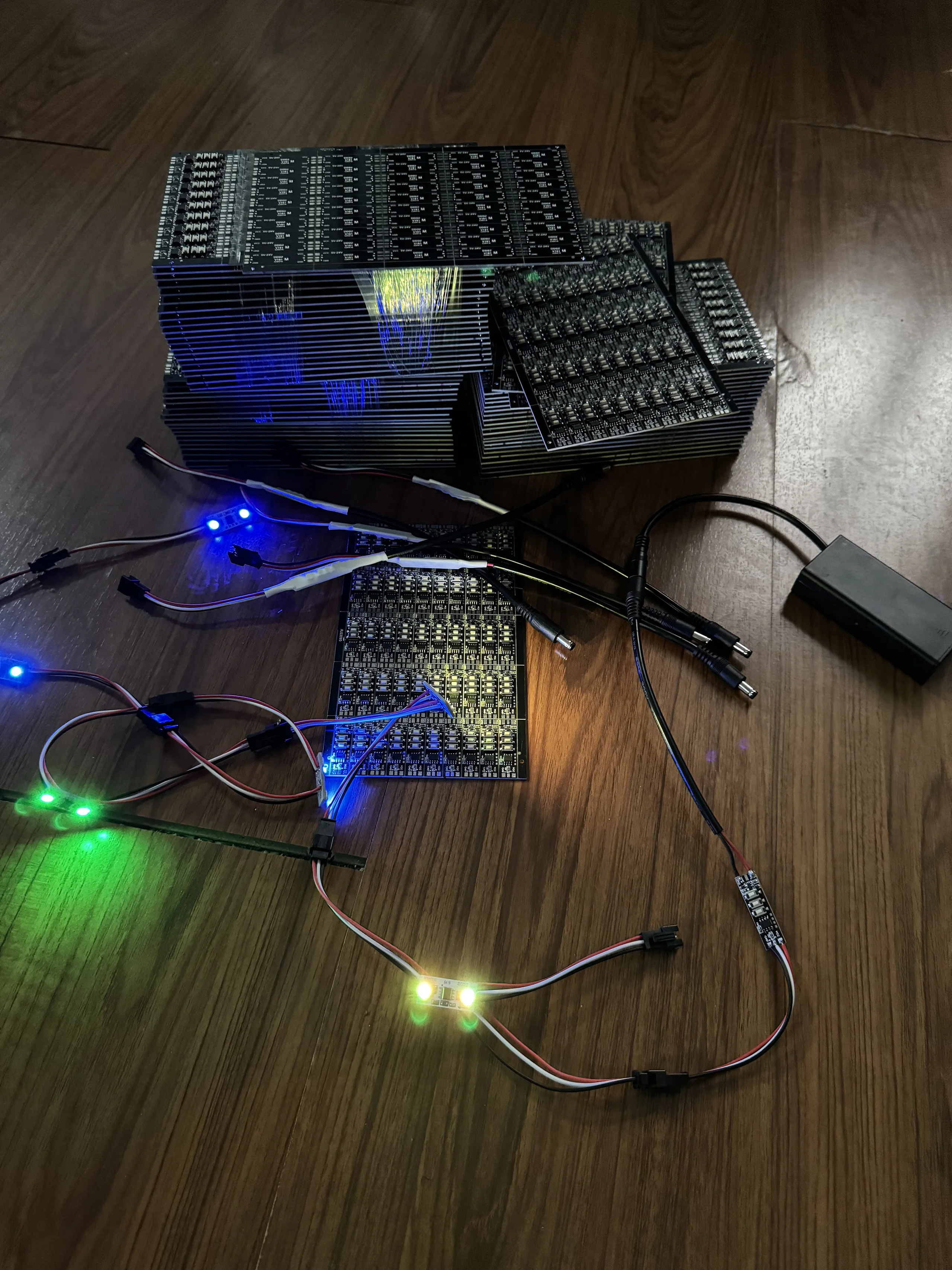 LED controller for LED flying kites with more than 120 flashing way 2