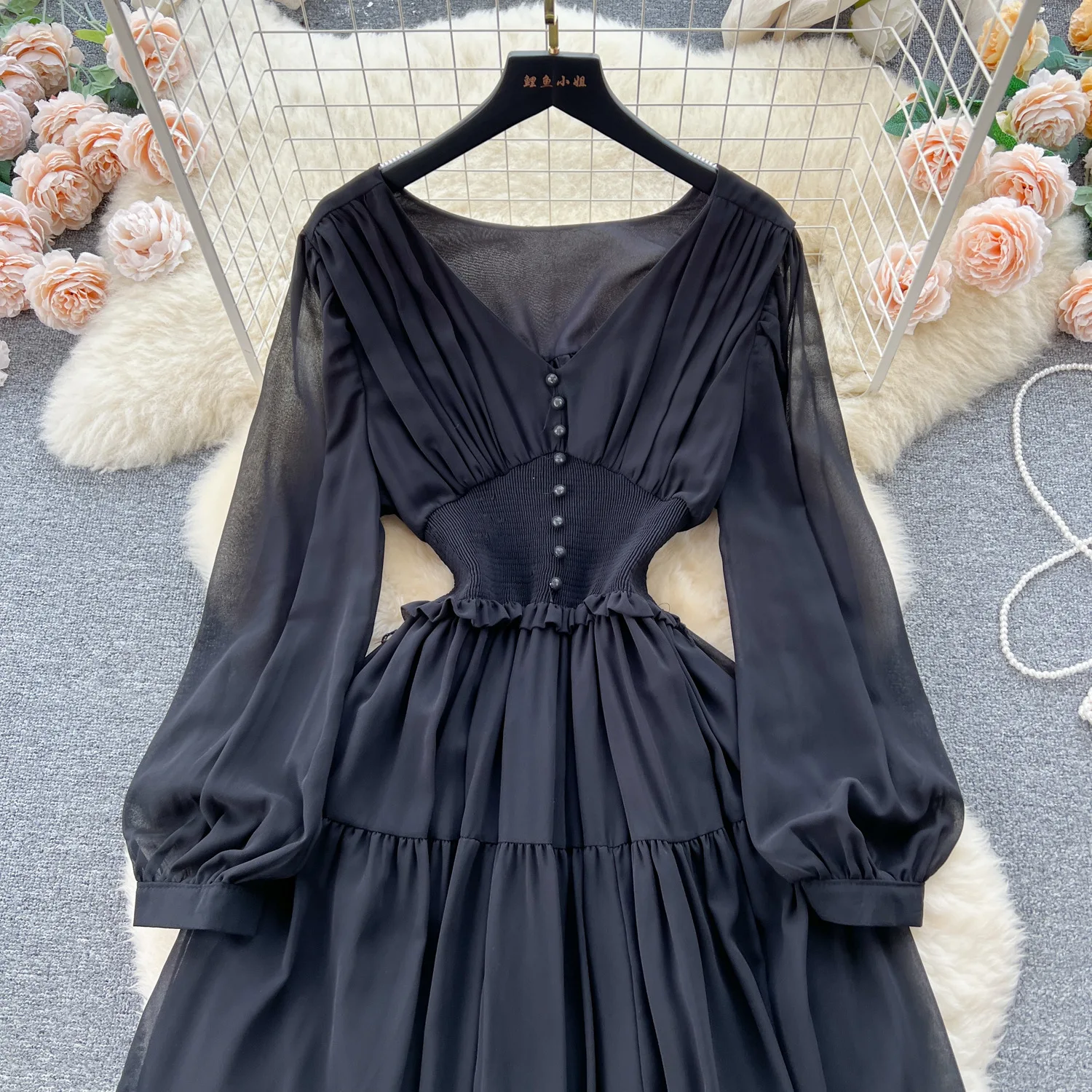 Vintage Chiffon Long Dress Women Elegant V-neck Long Sleeved Casual Dresses French Pleated Slim A-line Long Robe Vestidos