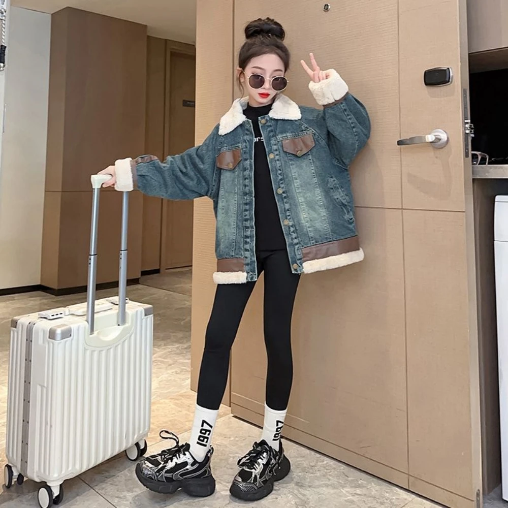 

Plus Velvet Thicken Warm Girls New Fashion Denim Cony Hair Spliced Turn-down Collar Coats 2023 Autumn Winter New Fashion Jackets