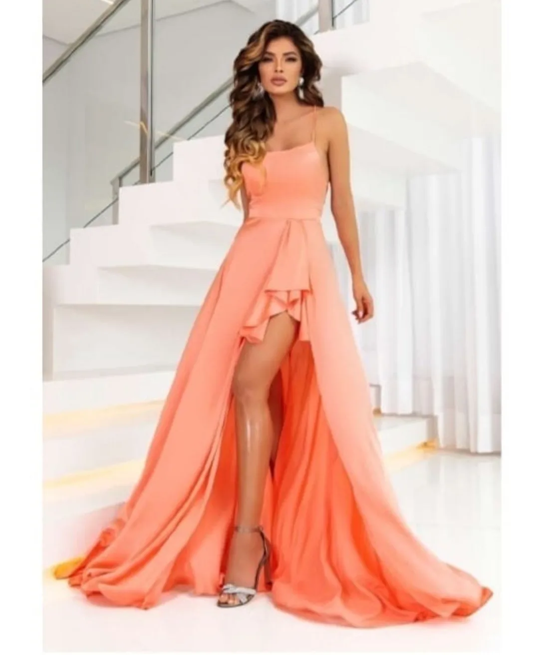 

YFANLYNXCI Long Spaghetti Chiffon Evening Dresses With Ruffles A-Line Small Train Prom Gown Pageant Party Dress for Women