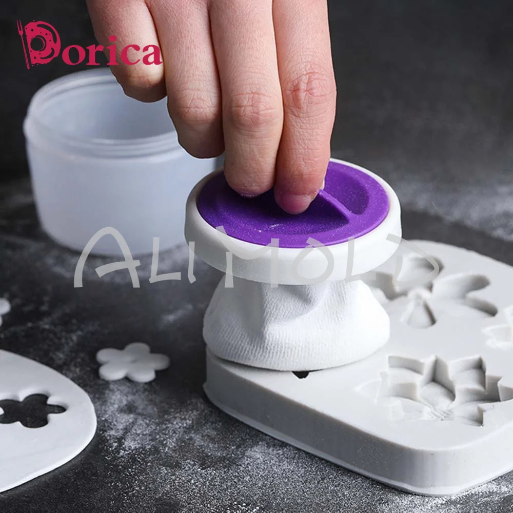 Fondant Sugar Paste Cake Anti-stick Puff Flip Sugar Paste Powder Sprinkle Flour Starch Puff Cake Baking Demoulding Tools 1pcs