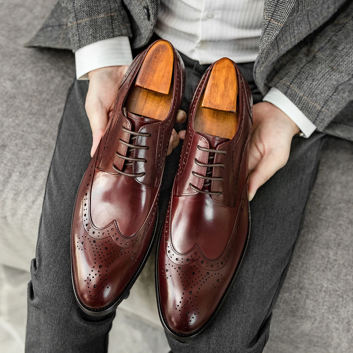 Hanmce Shoes For Men Multi-color Fashion Breathable Leather Businese Wedding Brogue Shoes