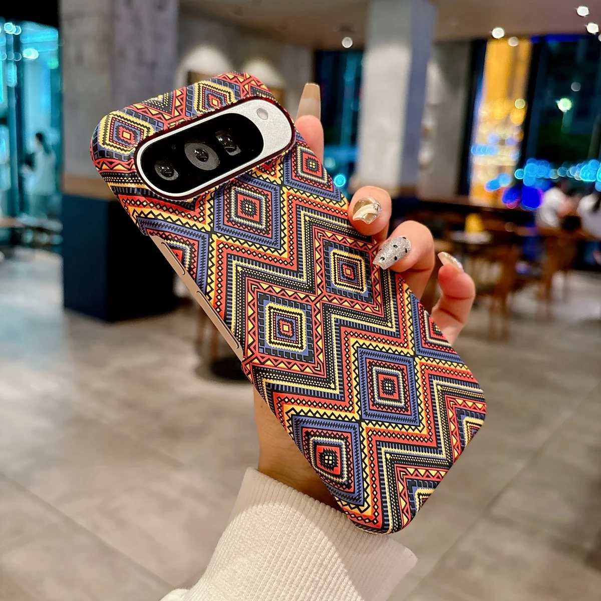 Carbon Fiber Kevlar Pattern Magnetic Phone Case - Slim Hard Plastic Cover