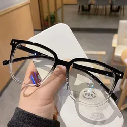 Retro Chic Women's Anti-Blue Light Glasses with Classic Eyeglass Frame (Transparent)