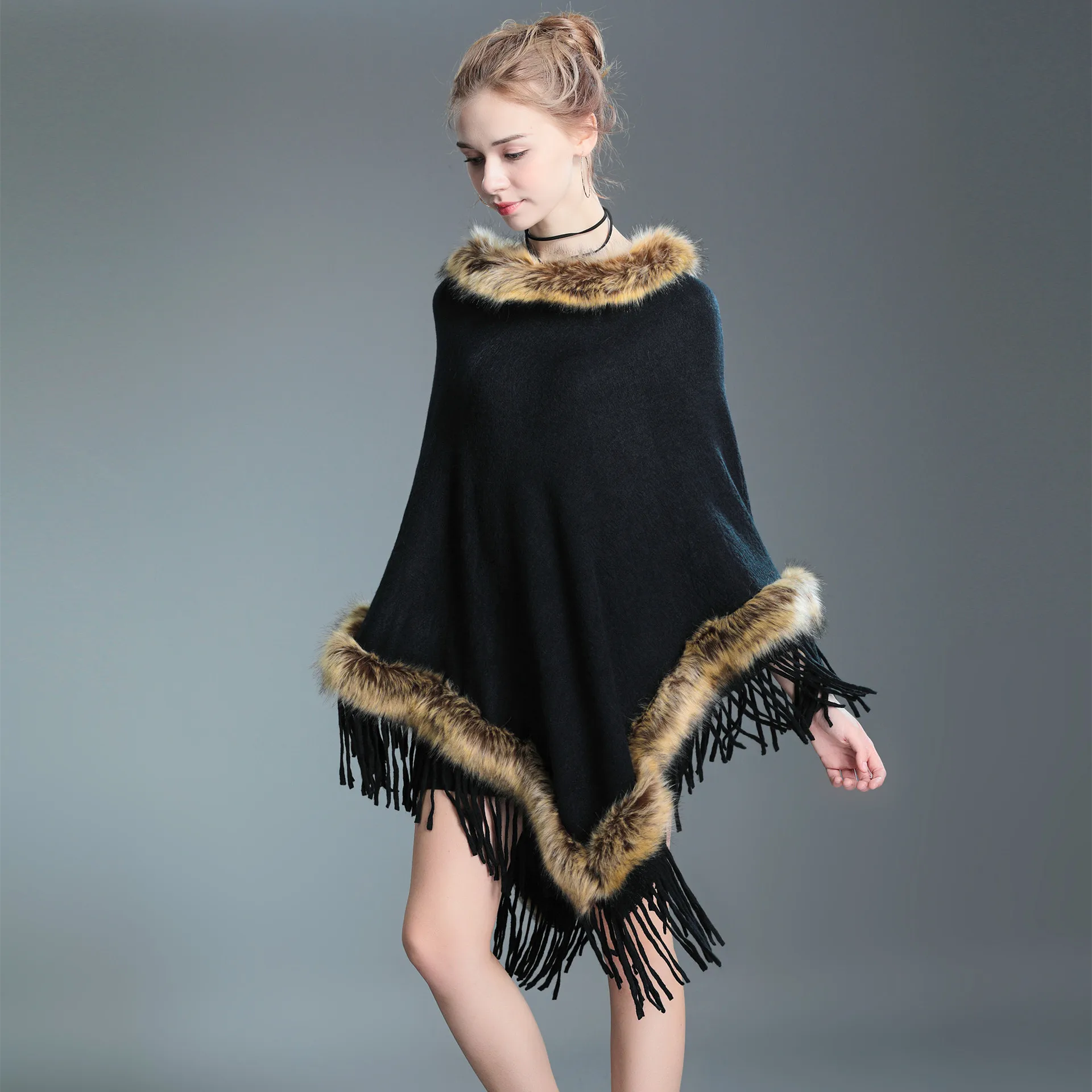 Autumn Winter New Imitation Raccoon Fur Collar Cape  Tassel Knitted Pullover Fur Cloak Female Ponchos Capes Black Cloaks