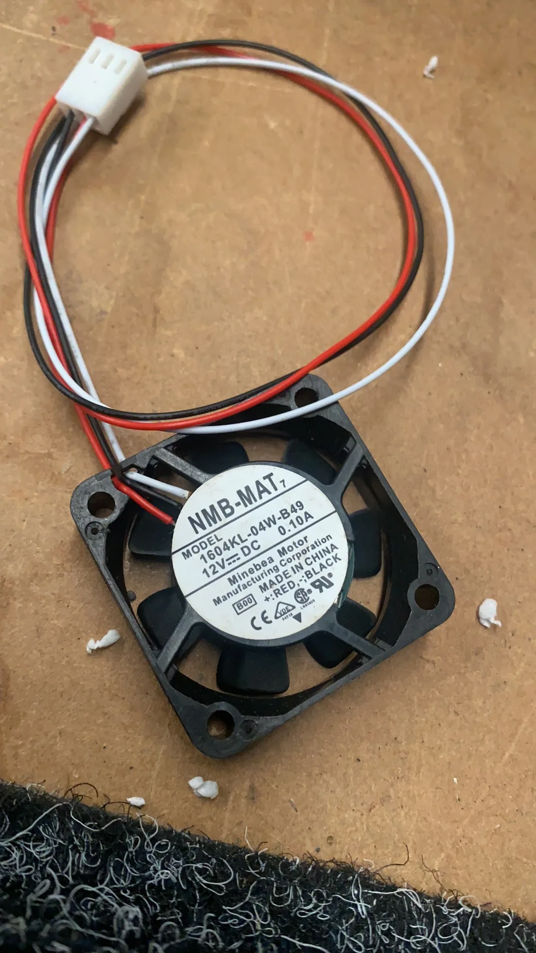 

50pcs Computer CPU Case Cooler 1604KL-04W-B49 4010 0.1A 12V 4CM 3lines 2 Ball Bearing Quiet Cooling Fan