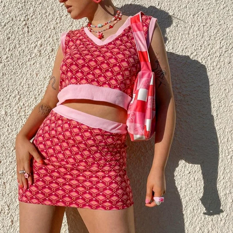 New  Summer V Neck Crop Top Women Pink Plaid Y2K Sleeveless Vintage Sexy Off Shoulder Casual Knit Tank Tops Red Blue Print casual summer women o neck sleeveless crop top