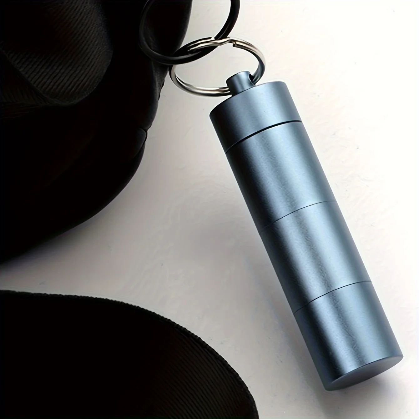 1pc-Outdoor First Aid Pill Sealed Jar, Compact and Portable Emergency Medicine Box, Portable Waterproof Medicine Jar