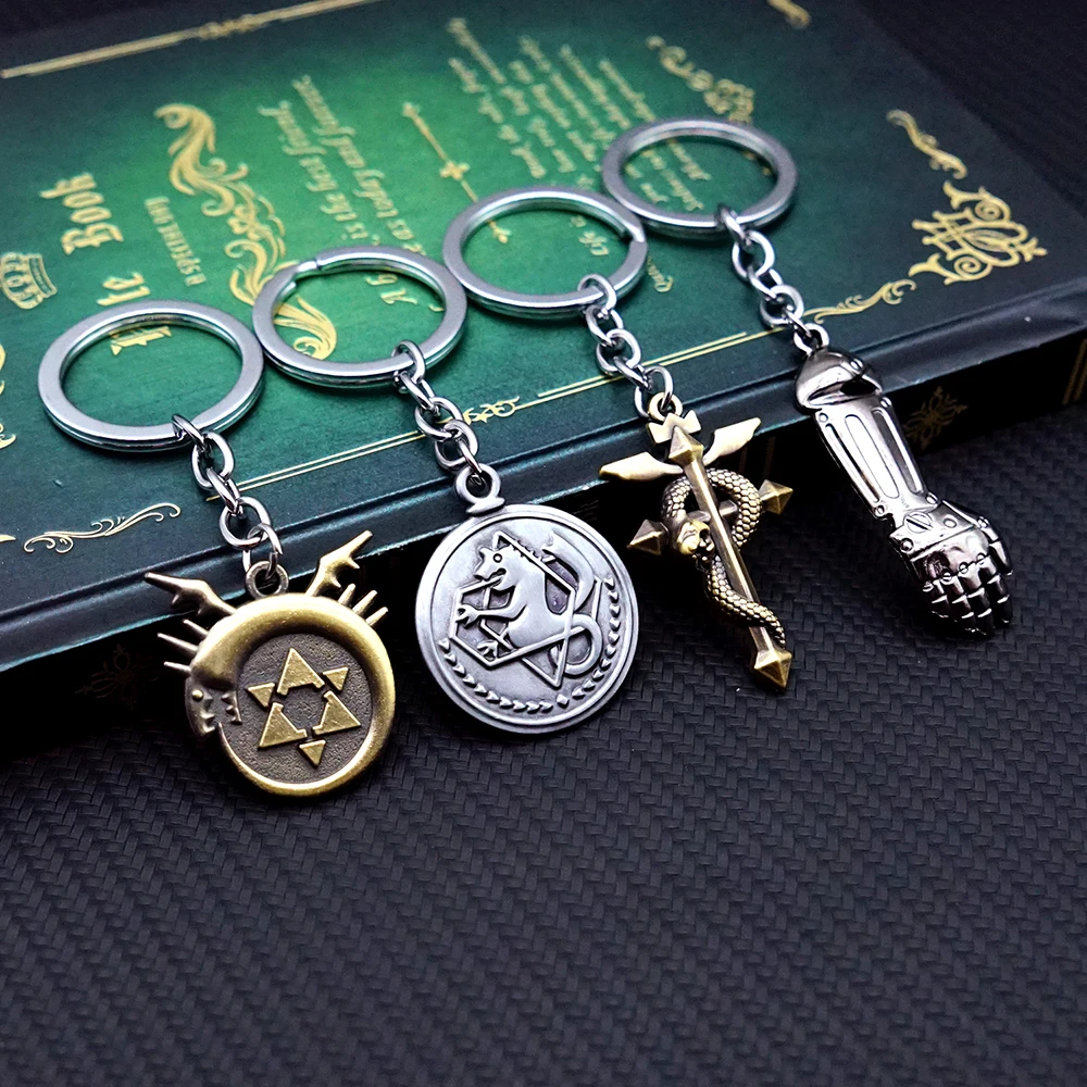 

Fullmetal Alchemist Keychain Edward Metal Arm Keyring Keychains for Men Anime Accessories Car Key Ring Pendant llaveros
