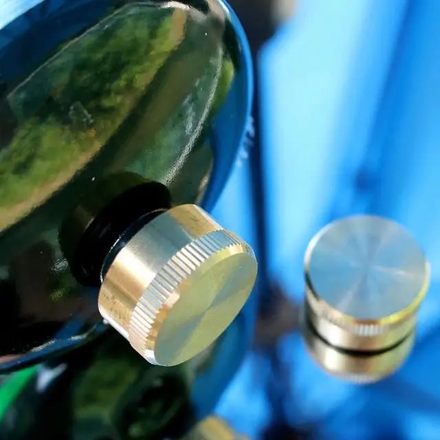 Szilárd Sárgaréz Újratöltés 1 Font Propán Gázpalack Henger Csatlakozó Védő Lezárt Sapka - Image 2