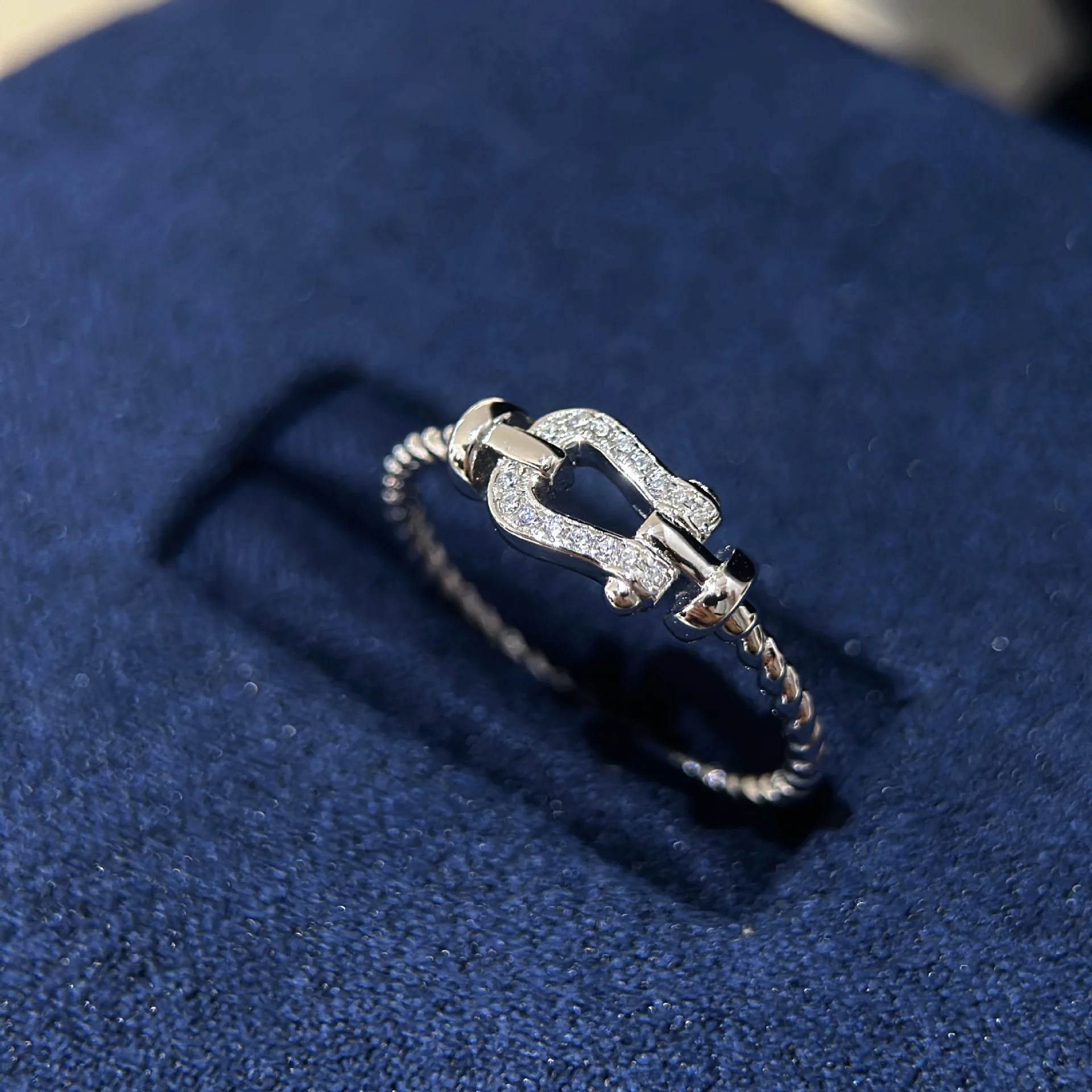 

S925 Sterling Silver Ring Twist Horseshoe Ring With Diamond Mini simple Everything Internet Celebrity Ring