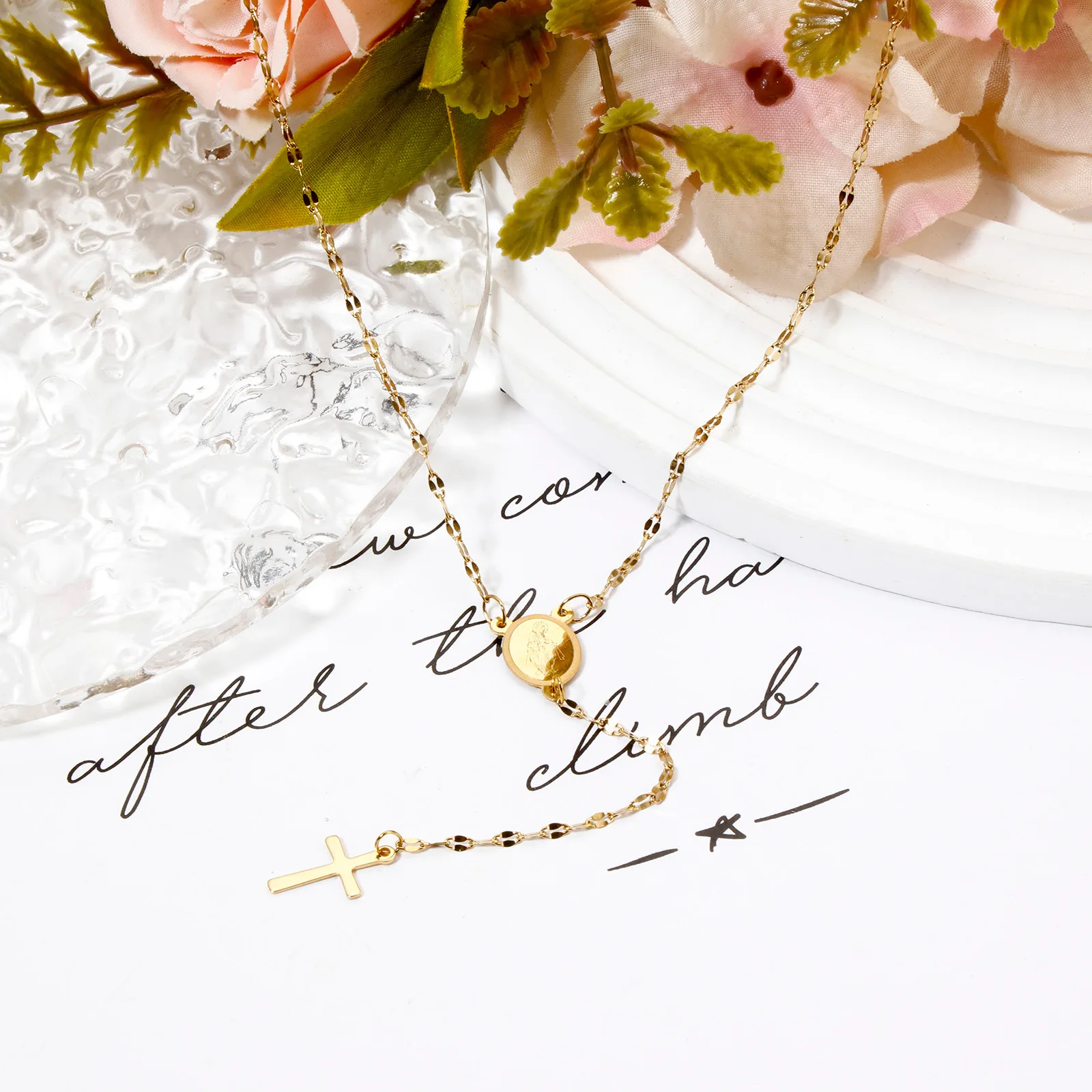 1 Stück Lippenkette aus Edelstahl 304, Gebetsperlen, Rosenkranz-Halskette, 18 Karat vergoldet, Kreuz, Jungfrau Maria, 46 cm lang – Detail 4
