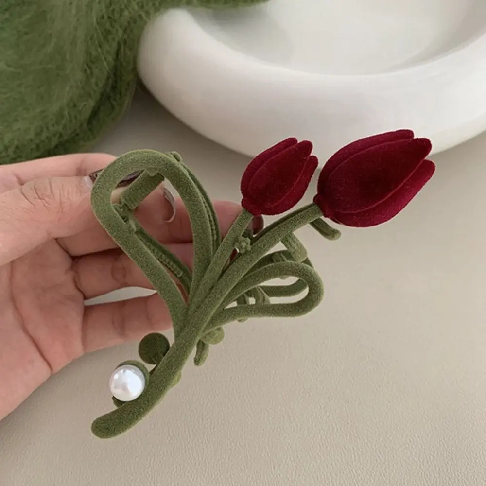 

Green Cherry French Large Grab Clip Female Hair Accessories Korean Style Headwear Tulip Hair Clip Red Velvet Hair Claw