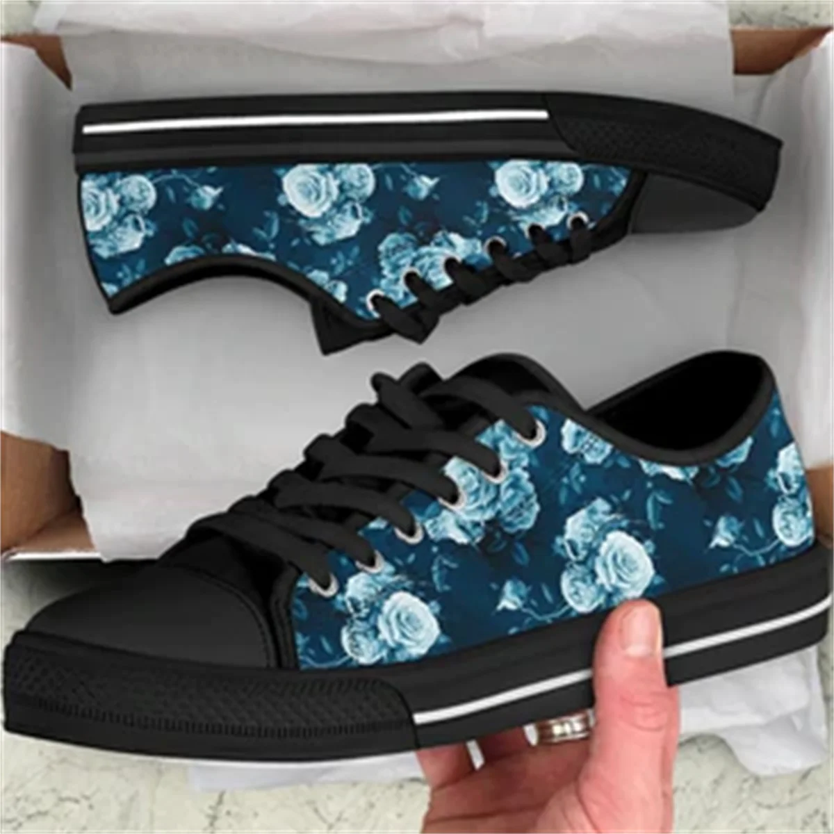 Women Canvas Shoes Low Top Sneakers For Girl Blue Rose Shoes Vulcanized Sneaker Classic Unisex Student Casual Sneakers