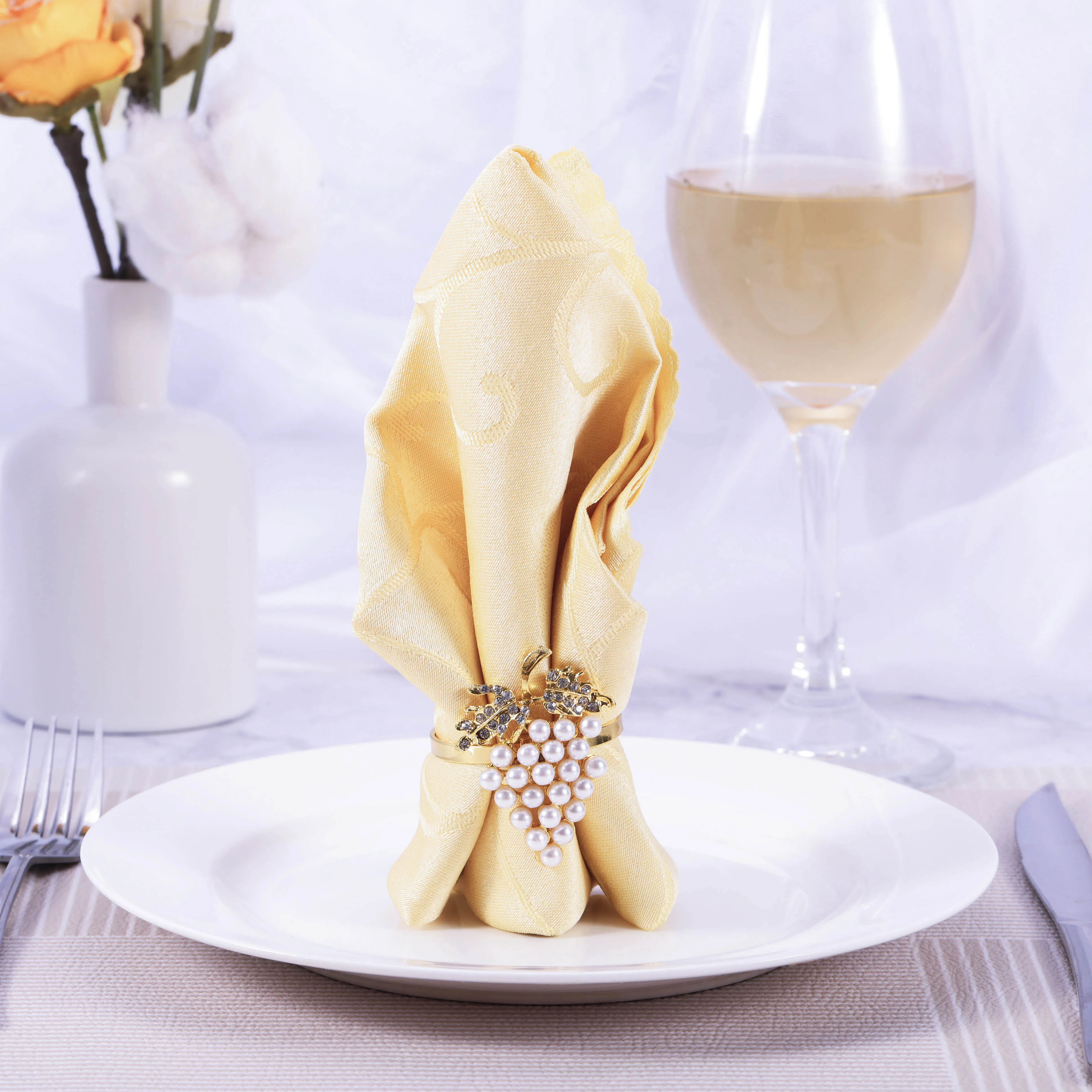 

6 шт., кольца для салфеток, жемчужные виноградные пряжки