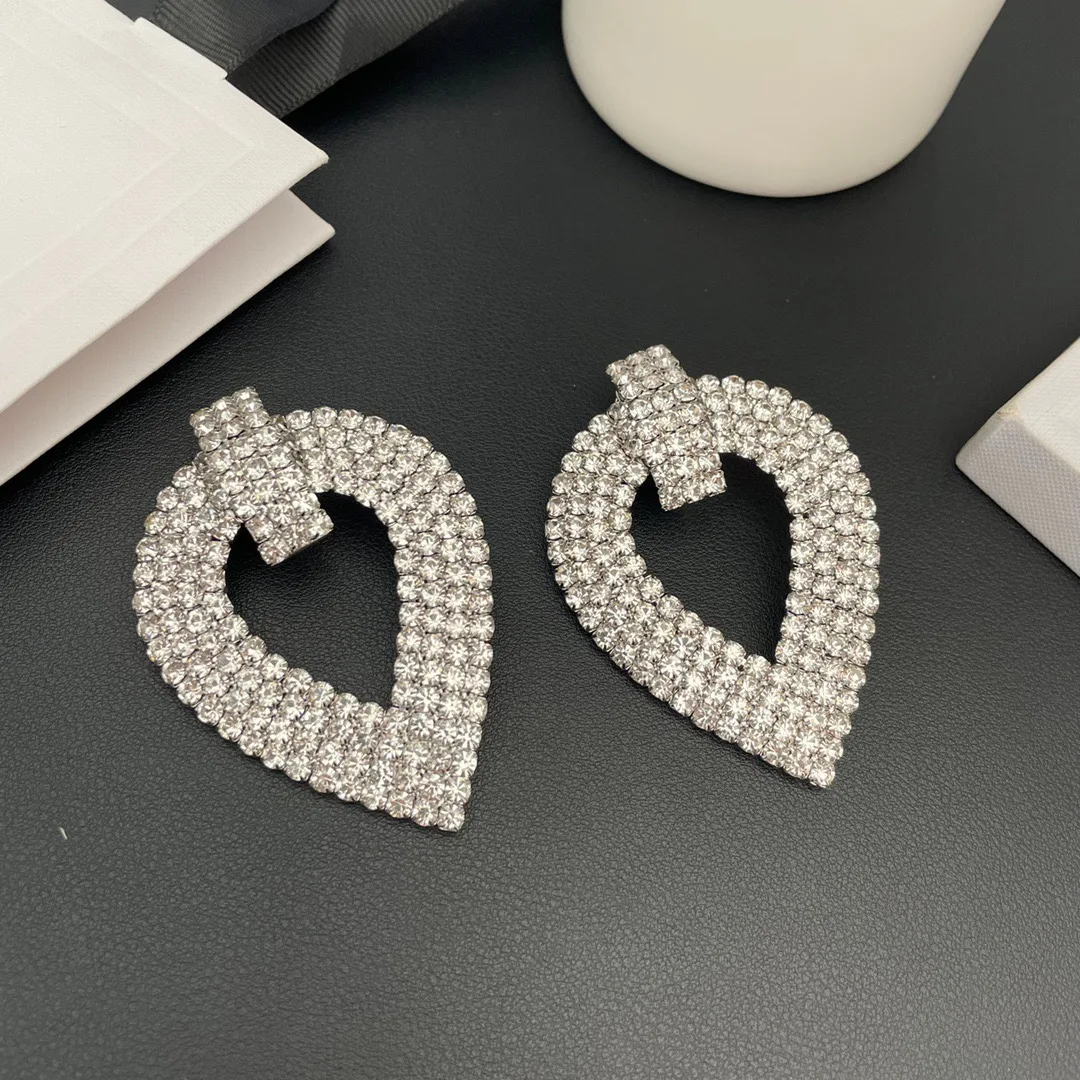Earrings Temperament Fashion Light Luxurious Heart Geometric Ear Clip For Women Aretes De Mujer Pendientes Boucle D’Oreille