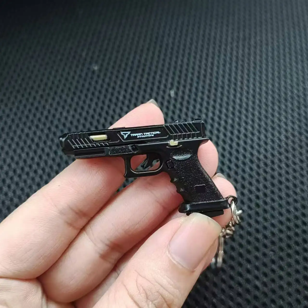 Miniature QBZ95 Rifle M1896 Pistol Model Alloy M7 G34 Toy Gun Keychain Bag Pendant Ornaments Children Toy Birthday Gift 6