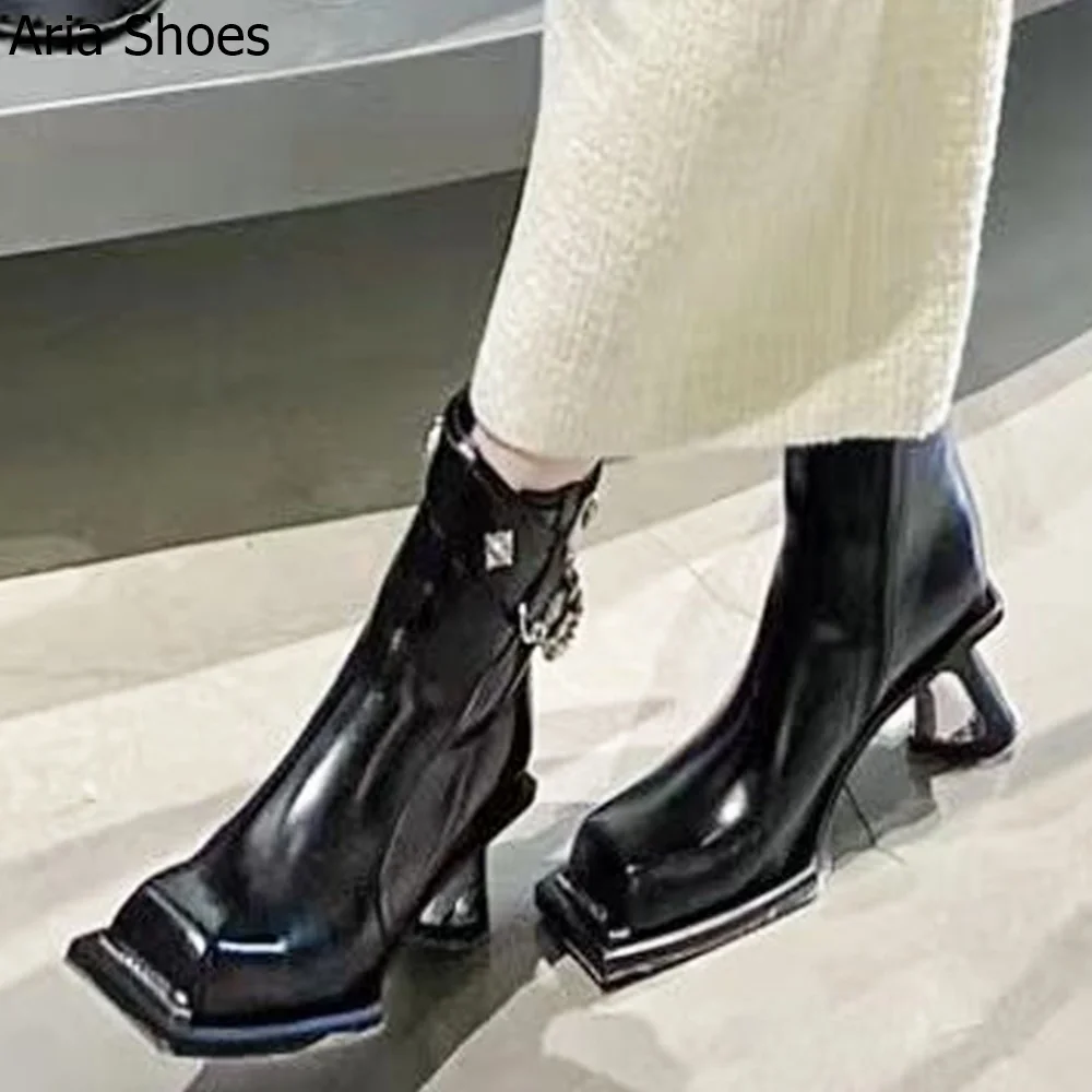 2024 New Punk Style Women Boots Metal Rhinestone Rivet Fashion Short Boots Zipper Ankle Boots Black Leather Ankle Buckle Shoes