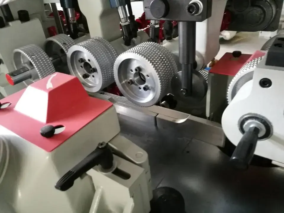 HC523 2 5 Spbamboo4 Side Planer Moulder Machine 6-36m/min 6800r/min 20-230mm 38.25kw 8-160mm 4600KG 40mm Stank / 6
