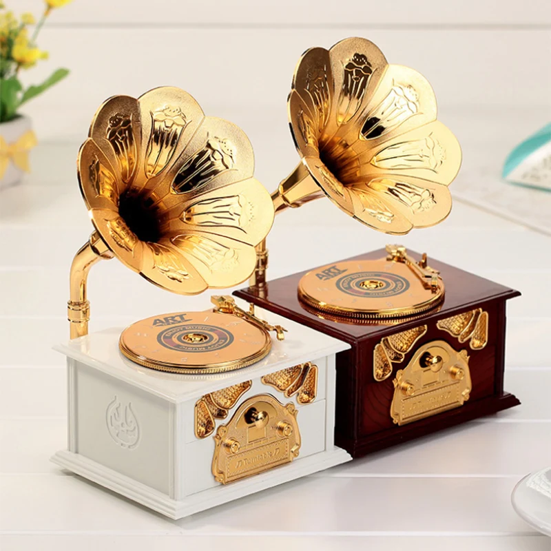 

Gramophone Shaped Classic Vintage Music Box Hand Crank Type Music Box Movement Diy Romantic Christmas Present Drop Shipping