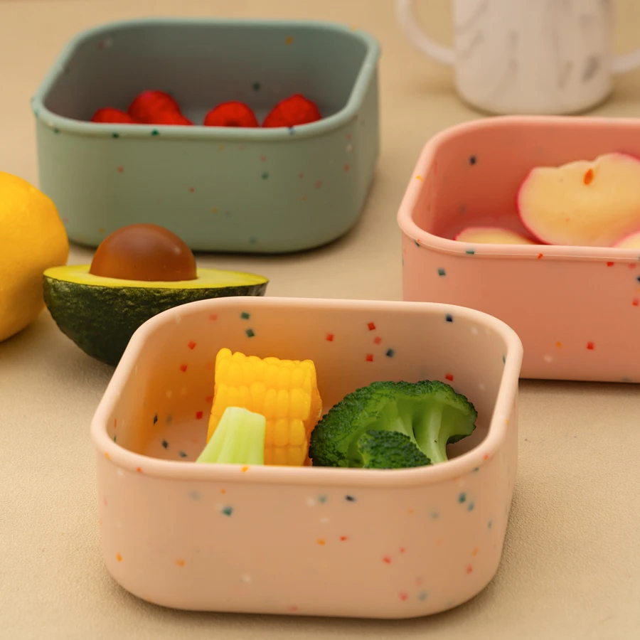 1PCS Silicone Feeding Bowl With Lid Kids Dishes Plate BPA Free Reusable Silicone Lunch Box Microwaveable Lunch Box Baby Stuff 2
