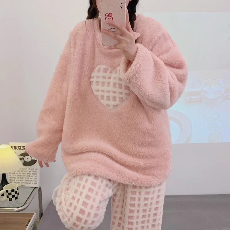Thickened Coral Fleece Maternity Nightgown Postpartum Care October Delivery Gown Nursing Mommy Feedings Pajamas for Pregnant Wom