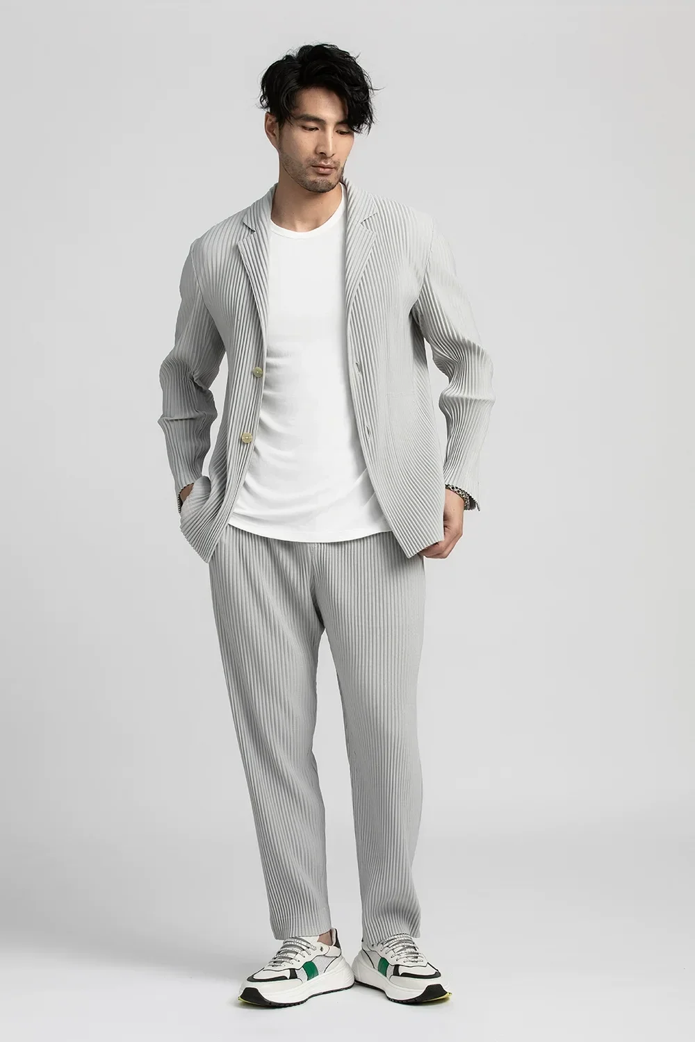 Miyake Pleated Pants For Men Casual Pants Men Japanese Streetwear Men Fashion Japanese Style Trousers Baggy Pants Wild Trousers 3