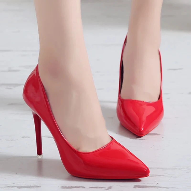

2024 Fashion Shoes Female One Kick Women's Pumps Autumn Pointed Toe Shallow Solid Sexy Dress Party Stilettos or Thin Heels Shoes