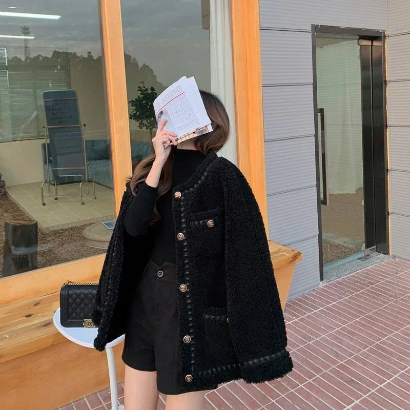 M-4Xl Elegant Faux Lamb Wool Coat Women Korean Oversized Fleece Thick Jacket Winter Vintage Black Velvet Loose Outerwear Tops