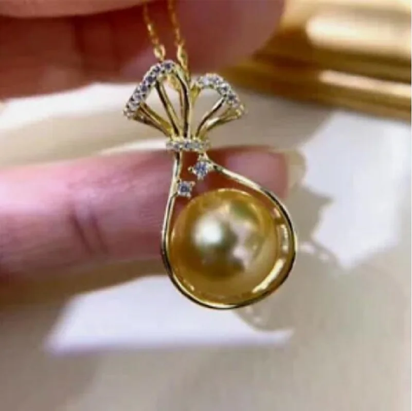 

HOT AAAA 8-9MM SOUTH SEA GENUINE GOLDEN STUD PEARL PENDANT