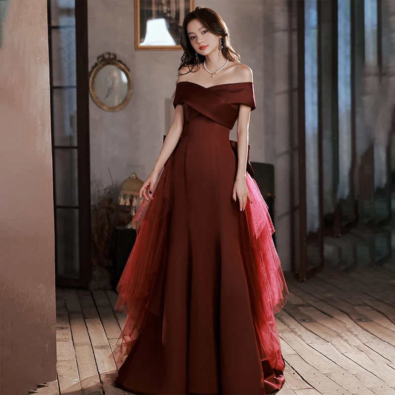 

It's Yiiya Burgundy Satin Tulle Evening Dress Short Sleeves Floor Length Boat Neck A-Line Tiered Plus size Lady Party Gown XC057