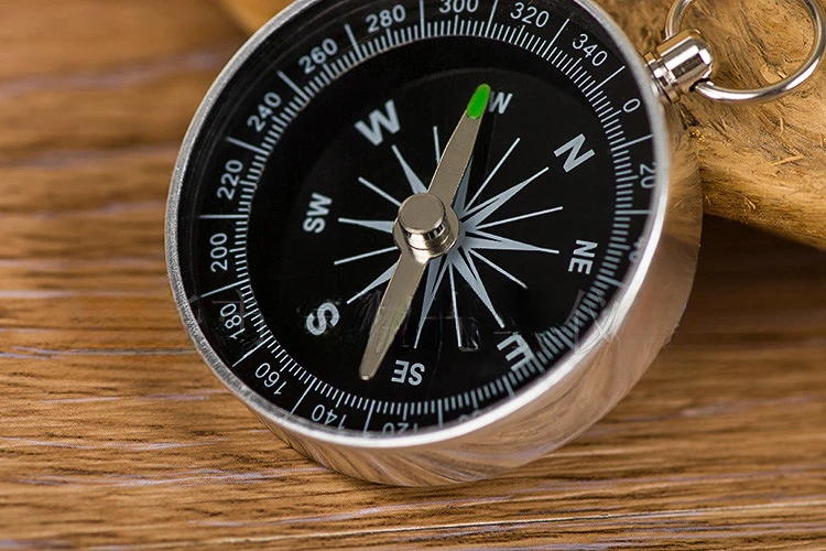 Description Picture 6 of item1Pc Compass Keychain Pendant Aluminum Alloy Metal Material Portable Gift Mini Pocket Outdoor Adventure Travel Compass Tools