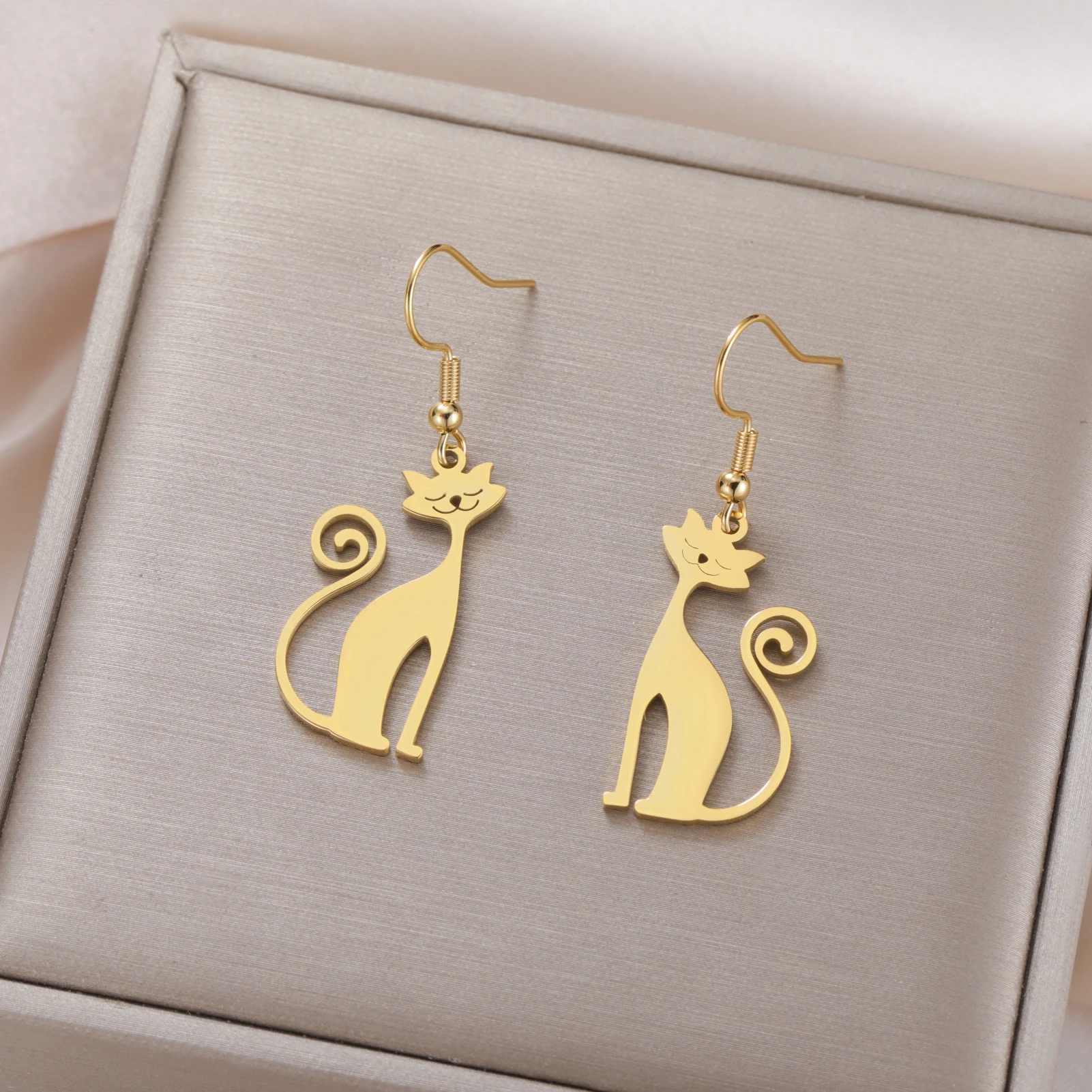 Sassy Cat Lover Earrings showcase intricate design