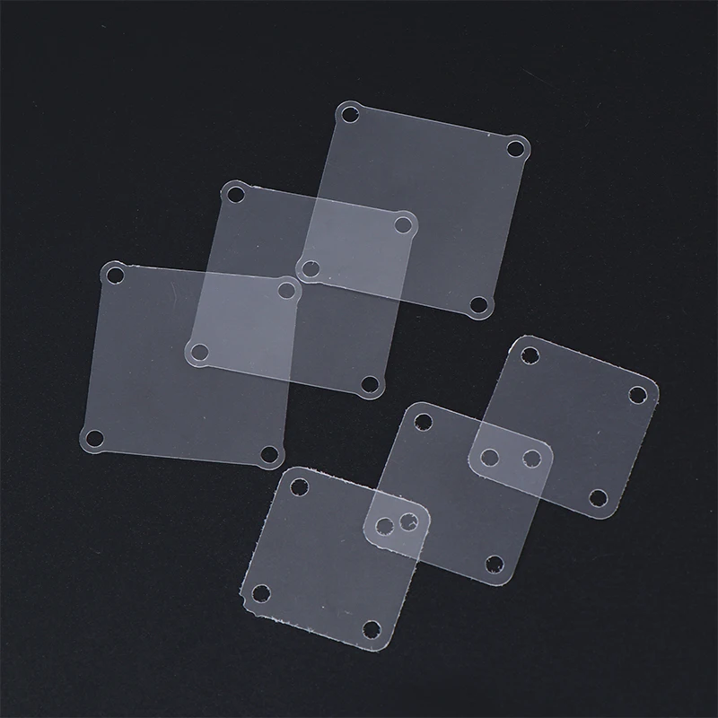 Ensemble de 10 panneaux de montage FPV transparents 30.5x30.5mm disposés en éventail.